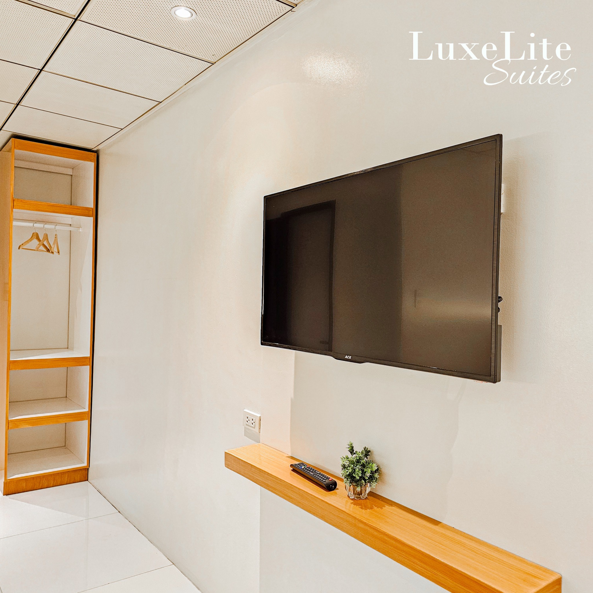 Luxelite Suites room detail